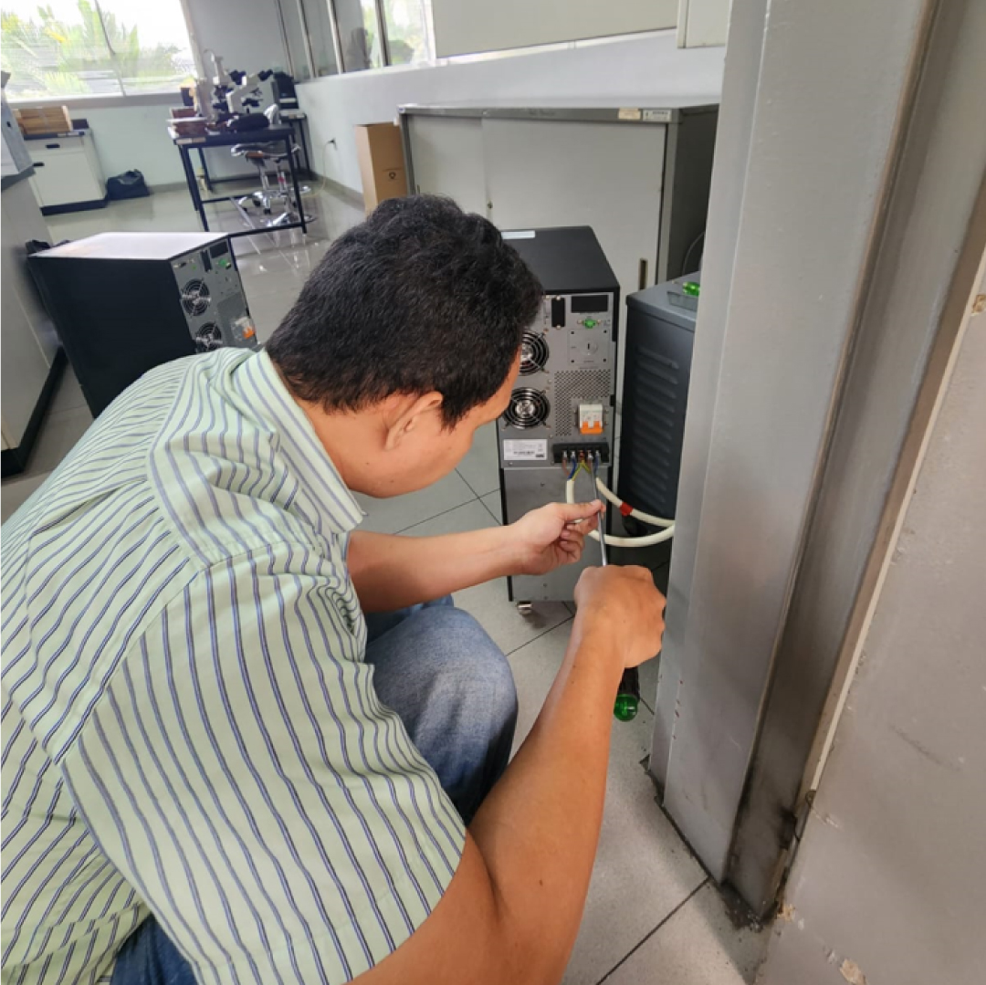 Instalasi UPS Bank