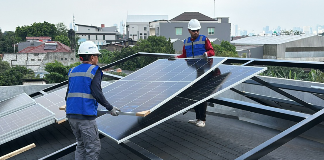 Panel Surya Atap